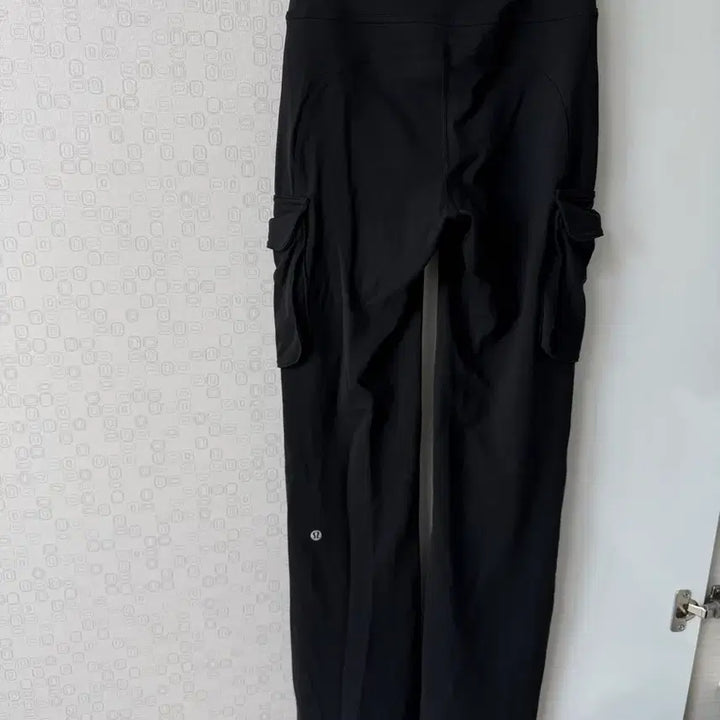[BUNJANG] Lululemon Cargo Leggings Size 4 / 룰루레몬 카고 레깅스