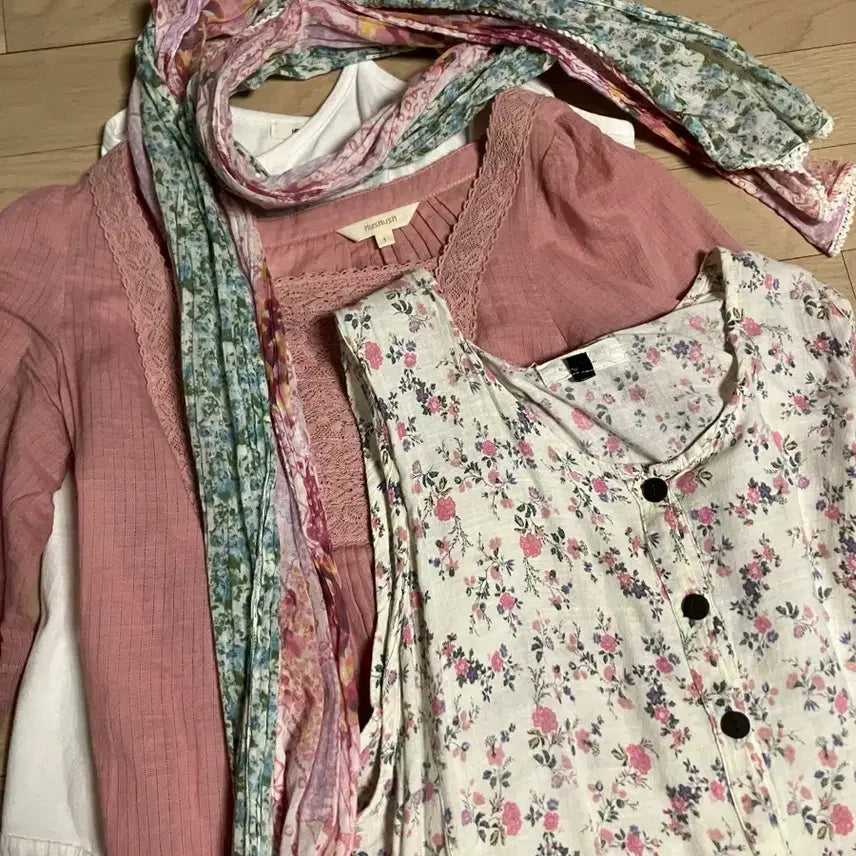 [BUNJANG] Haku Pink Vintage Outfit Set (4 Items) / 하쿠 핑크 빈티지 코디 세트 (4가지)