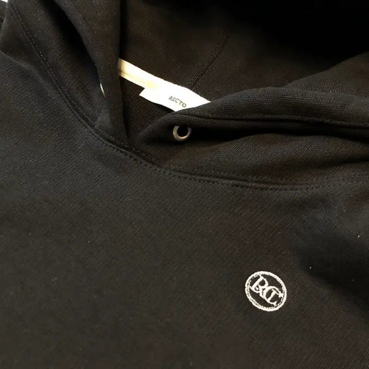 [BUNJANG] RECTO Black Hoodie / RECTO 렉토 블랙 후드티