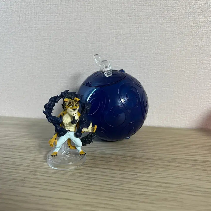 [BUNJANG] One Piece Gacha "Devil Fruit" Rob Lucci Figure / 원피스 가챠 원피의 열매 로브 루치 피규어