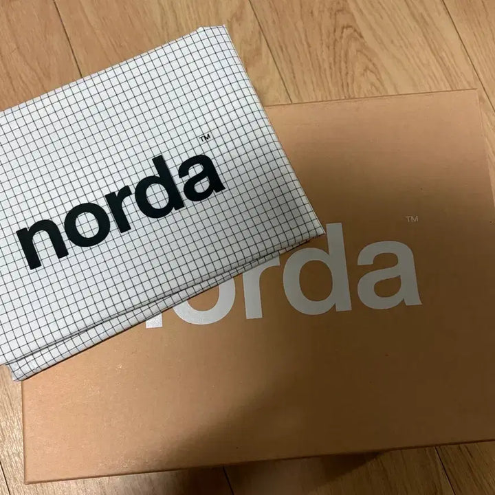 [BUNJANG] Noda 001 Lemon Sneakers (Size 11) / 노다 001 레몬