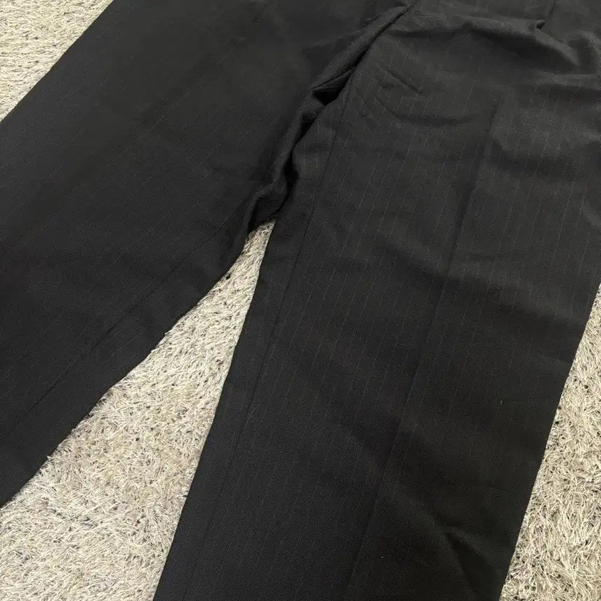 [BUNJANG] Marie Claire Black Striped Roll-Up Slacks - Size 34 / 일제 MARIE CLAIR 슬랙스 사이즈 34