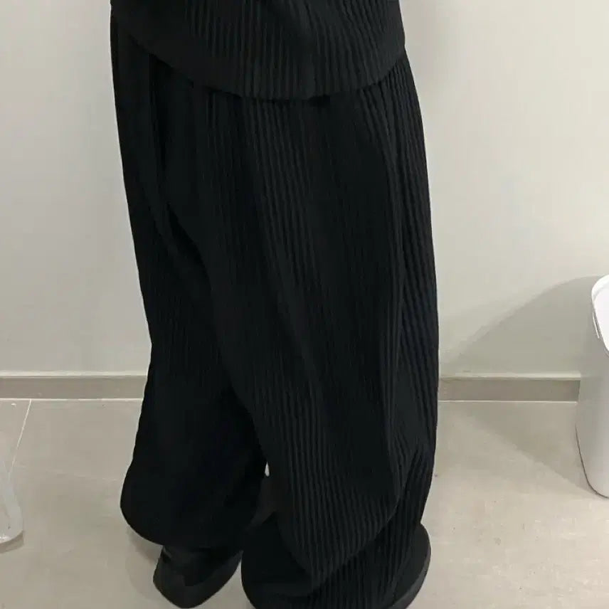 [BUNJANG] Homme Plissé Jogger Pants Black JF129 / [3] 옴므플리세 조거팬츠 블랙 JF129