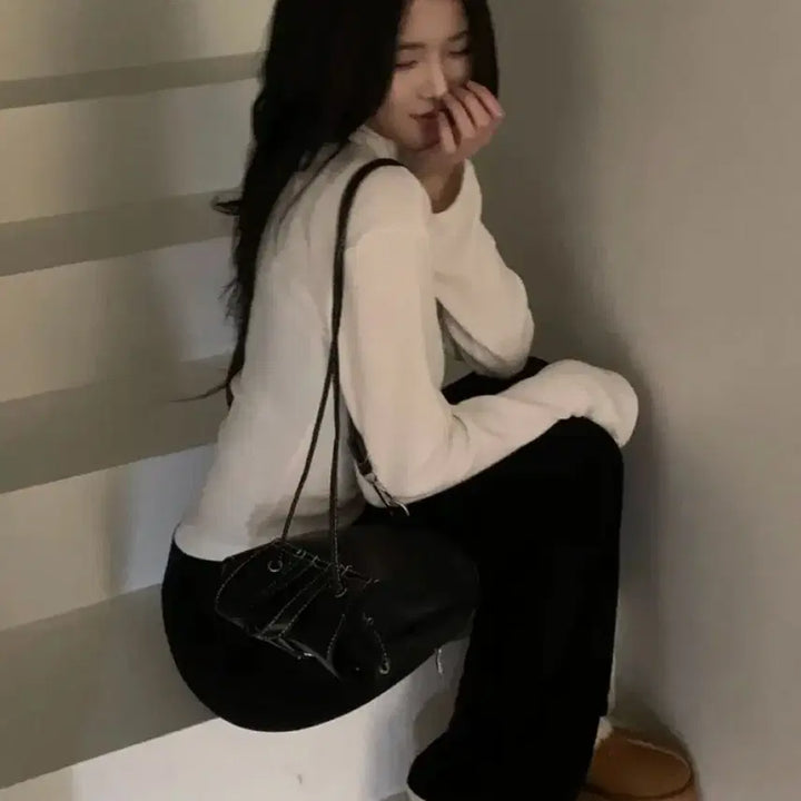 [BUNJANG] Ivory Turtleneck Long Sleeve T-Shirt / 아이보리 목폴라 긴팔티