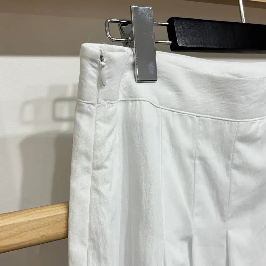 [BUNJANG] Flare Crinkled Long Skirt / [새상품] 플레어 바스락 여성 롱 스커트