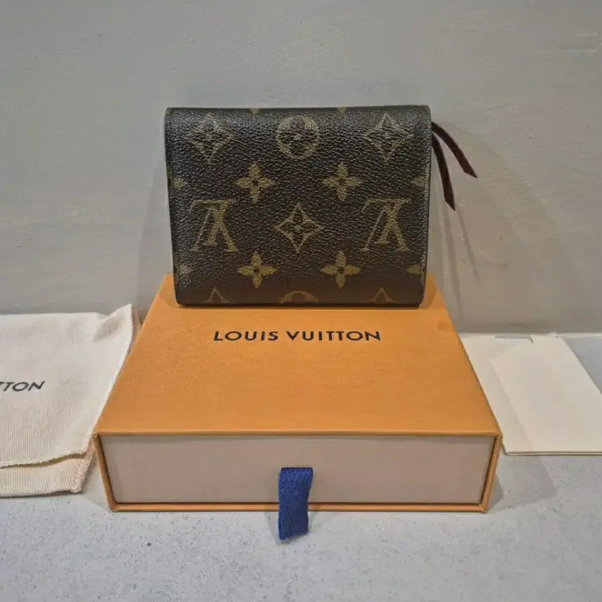 [BUNJANG] Louis Vuitton Victorine Wallet Fuchsia Monogram / 루이비통 빅토린 월릿 푸시아 컬러 풀박스 판매합니다