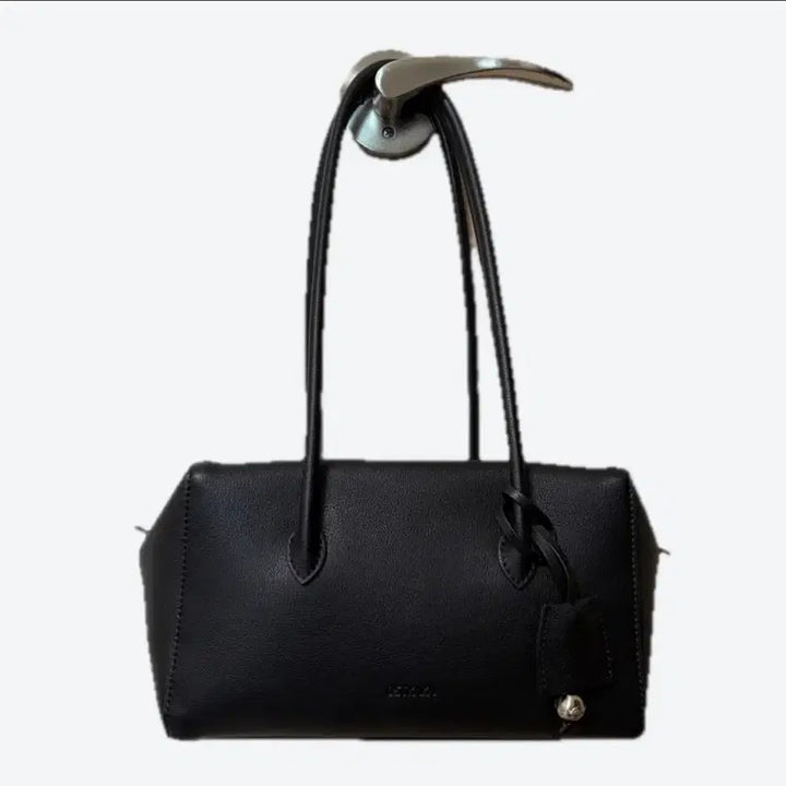 [BUNJANG] OSTKAKA Genuine Leather Shoulder Bag / 오스트카카 소가죽 숄더백