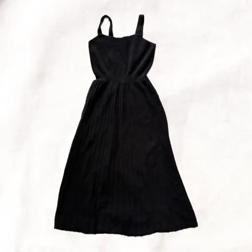 [BUNJANG] Plastic Island Pleats Long Dress / 플라스틱 아일랜드 플리츠 롱 원피스 스나계
