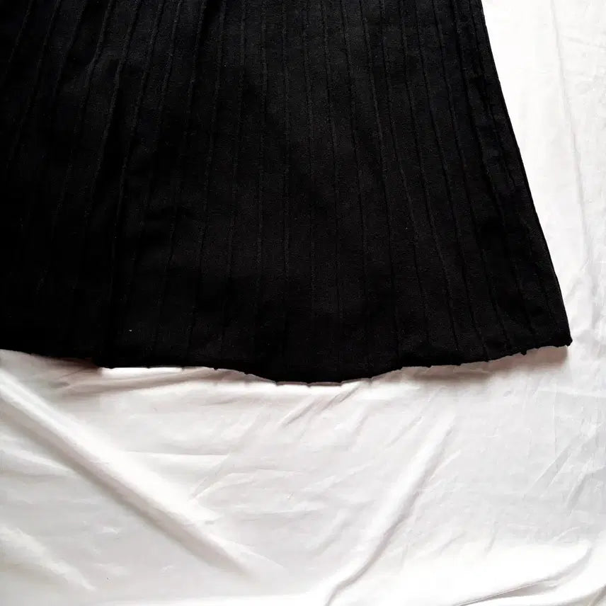 [BUNJANG] Plastic Island Pleats Long Dress / 플라스틱 아일랜드 플리츠 롱 원피스 스나계