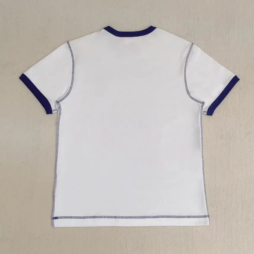 [BUNJANG] AMI Small Logo Casual T-Shirt White Embroidery / 아미 반발티  화이트  자수  스몰로고  캐쥬얼