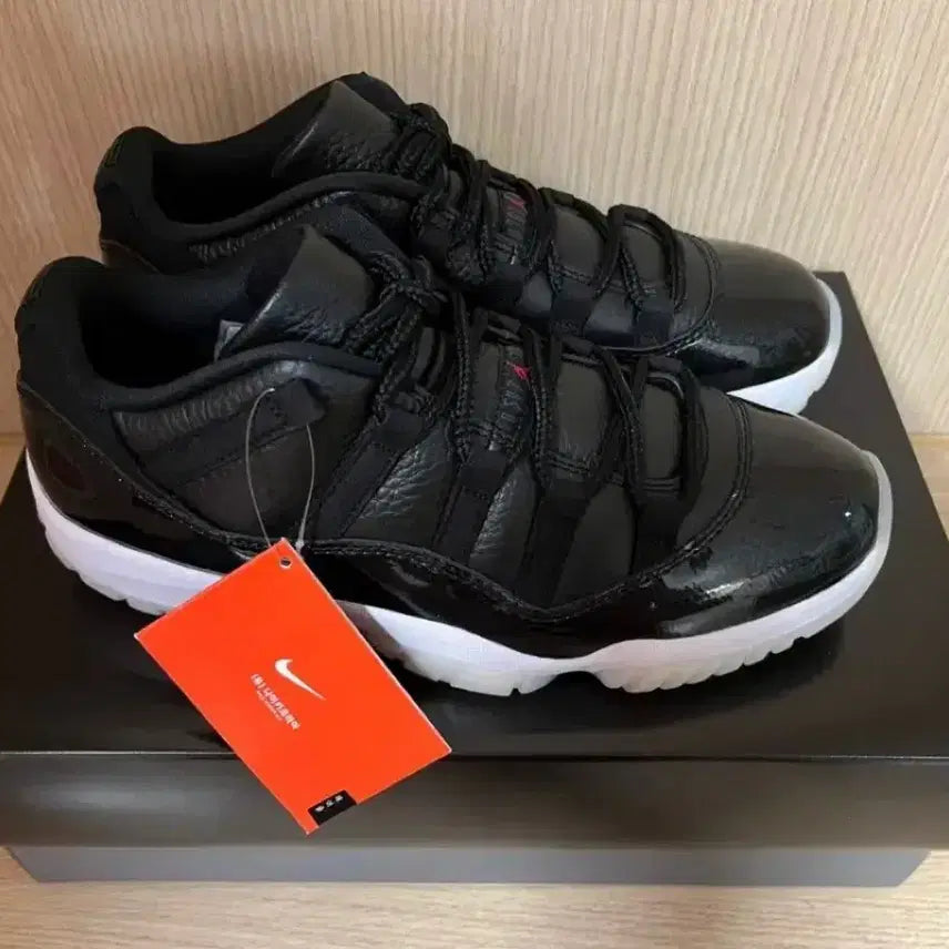 [BUNJANG] Nike Jordan 11 Low 72-10 New Product / 나이키 조던 11로우 72-10 나코택 새제품