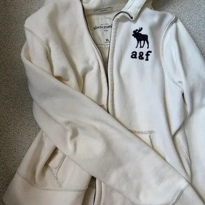 [BUNJANG] Abercrombie &amp; Fitch Zip-Up Hoodie / 아베크롬비 후드집업