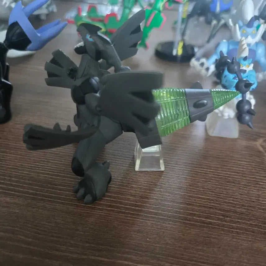 [BUNJANG] Shiny Kyurem &amp; Zekrom Pokemon 3D Figure Set / 이로치 큐레무&amp;제크로무 포켓몬 입체도감