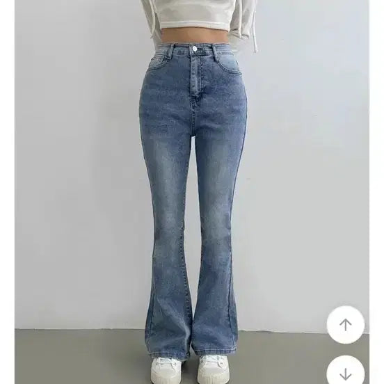 [BUNJANG] Light Denim Bootcut Jeans / 라이트 데님 부츠컷 청바지