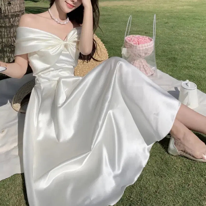 [BUNJANG] Off-Shoulder Princess Dress Rental / 졸업사진 최저가 오프숄더 공주드레스 대여