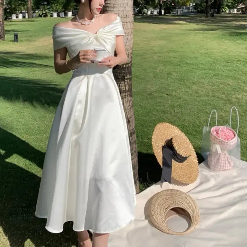[BUNJANG] Off-Shoulder Princess Dress Rental / 졸업사진 최저가 오프숄더 공주드레스 대여
