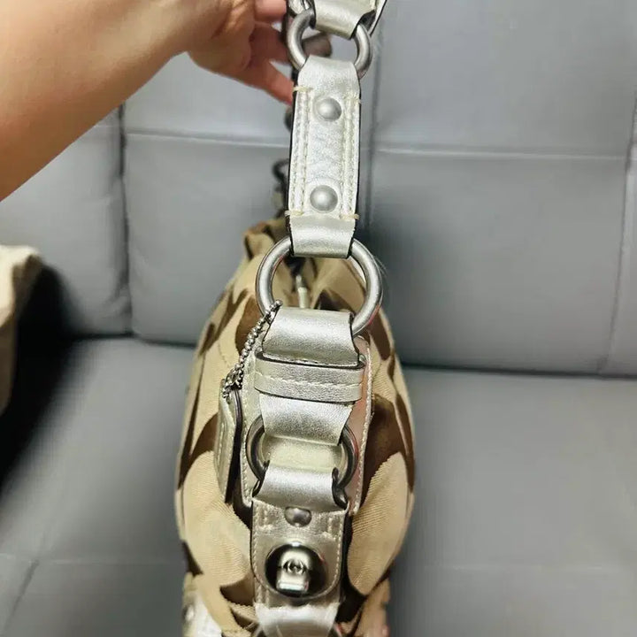 [BUNJANG] Coach Signature Pattern Tote Bag / 코치가방