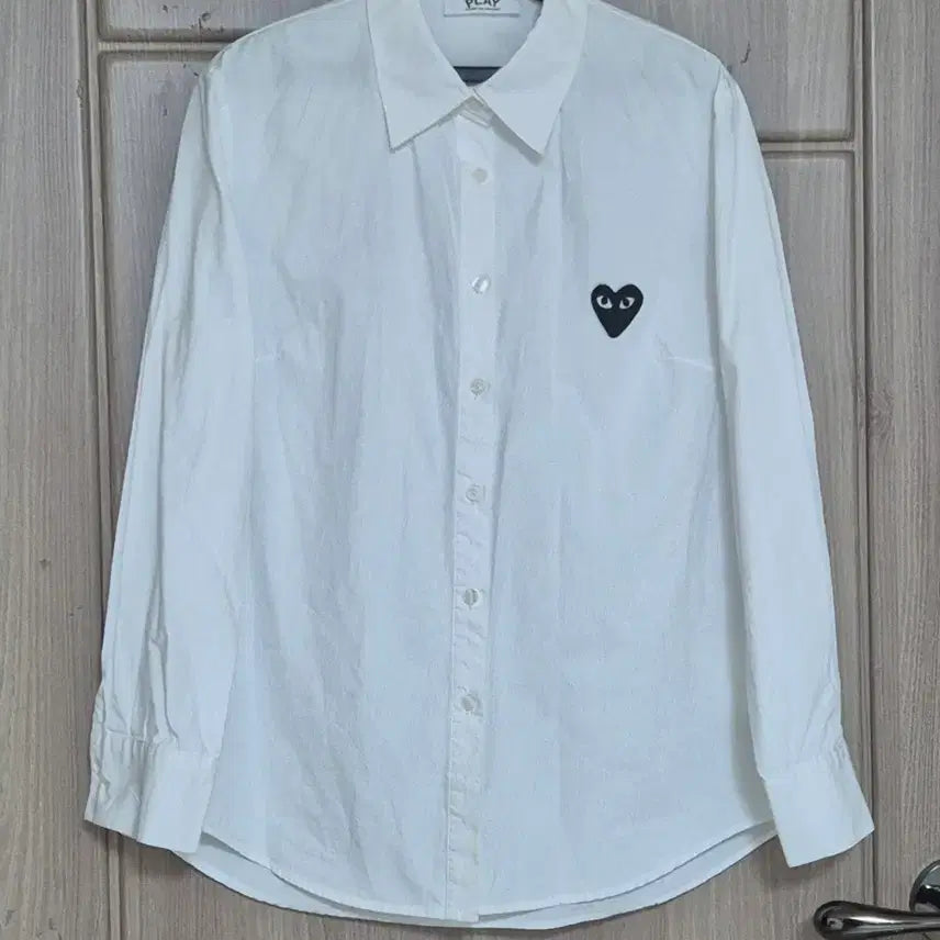 [SOLD OUT] 꼼데가르송 플레이 화이트 셔츠(여성) 66