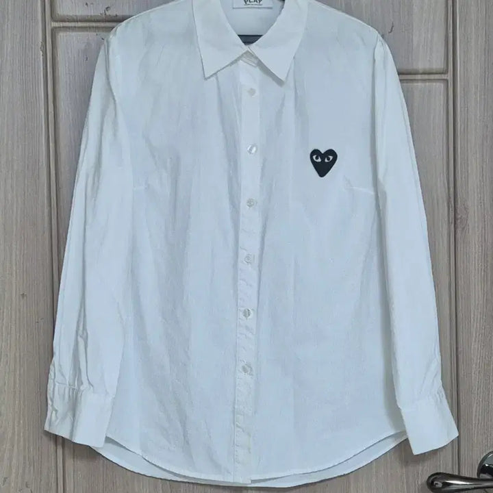 [SOLD OUT] 꼼데가르송 플레이 화이트 셔츠(여성) 66