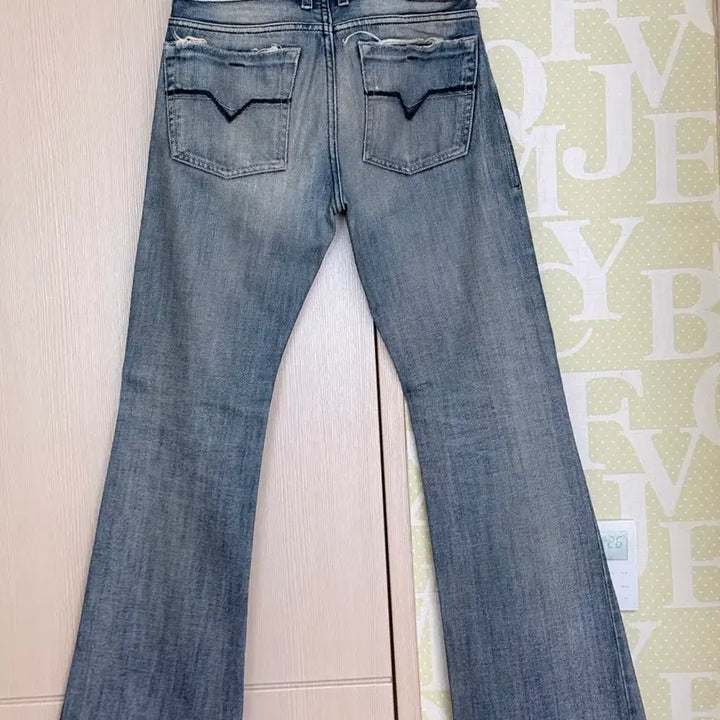 [BUNJANG] Diesel Jathan Flare Denim Jeans / 디젤 플레어 데님 자탄 8AT 28x32
