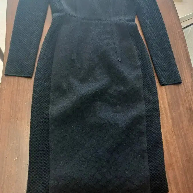 [BUNJANG] MICHAA Black Long Sleeve Midi Dress / 미샤 블랙 롱 슬리브 겨운ㅅ 원피스