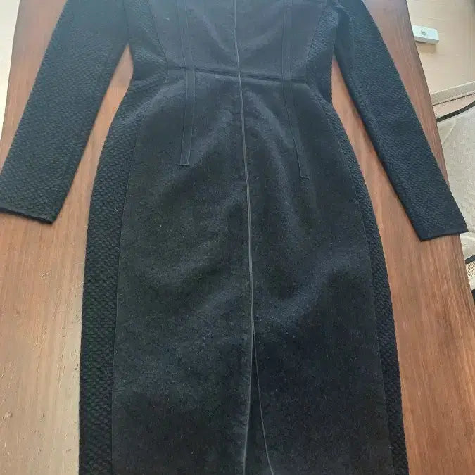 [BUNJANG] MICHAA Black Long Sleeve Midi Dress / 미샤 블랙 롱 슬리브 겨운ㅅ 원피스