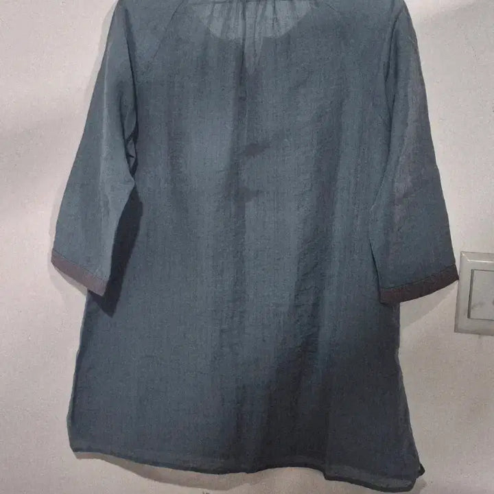 [BUNJANG] ISAE 7-Sleeve Blouse / isae  이새  7부 소매 블라우스