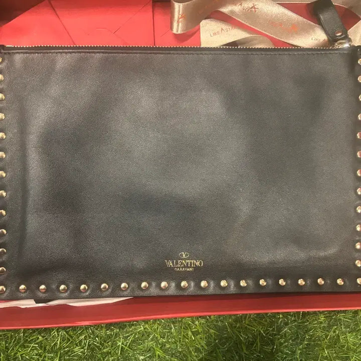 [BUNJANG] Valentino Rockstud Clutch Black / (정품)발렌티노 락스터드 클러치 블랙