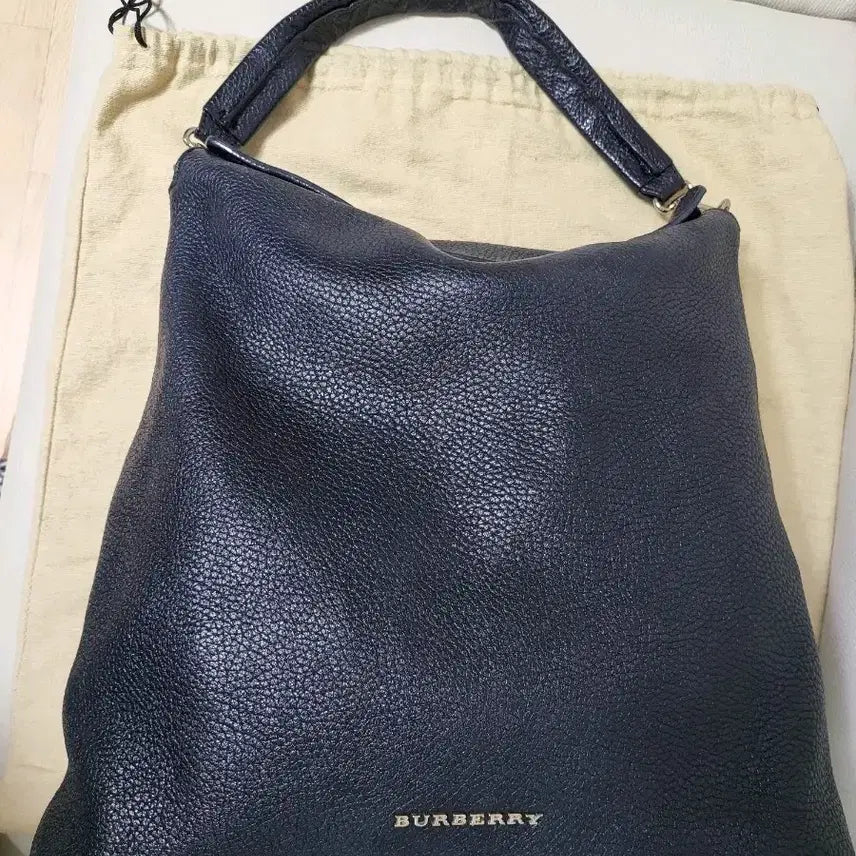[BUNJANG] Burberry Navy Hobo Bag / 버버리 네이비 호보백 정품