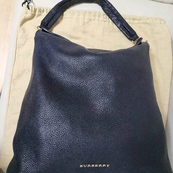 [BUNJANG] Burberry Navy Hobo Bag / 버버리 네이비 호보백 정품