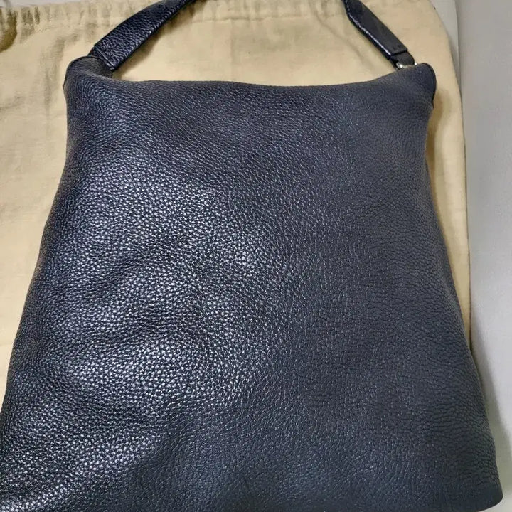 [BUNJANG] Burberry Navy Hobo Bag / 버버리 네이비 호보백 정품