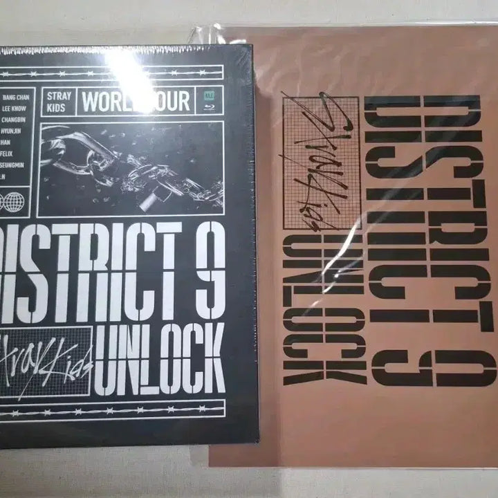 [BUNJANG] Stray Kids District 9 Unlock Concert Blu-ray Special Edition (Unsealed) / 스트레이키즈 district9 언락 콘서트 블루레이 시디 특전 미개봉