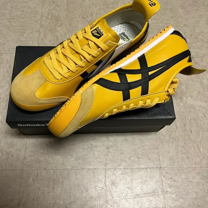 [BUNJANG] Onitsuka Tiger Mexico 66 Yellow Black Sneakers / 오니츠카타이거 멕시코66 옐로우 블랙