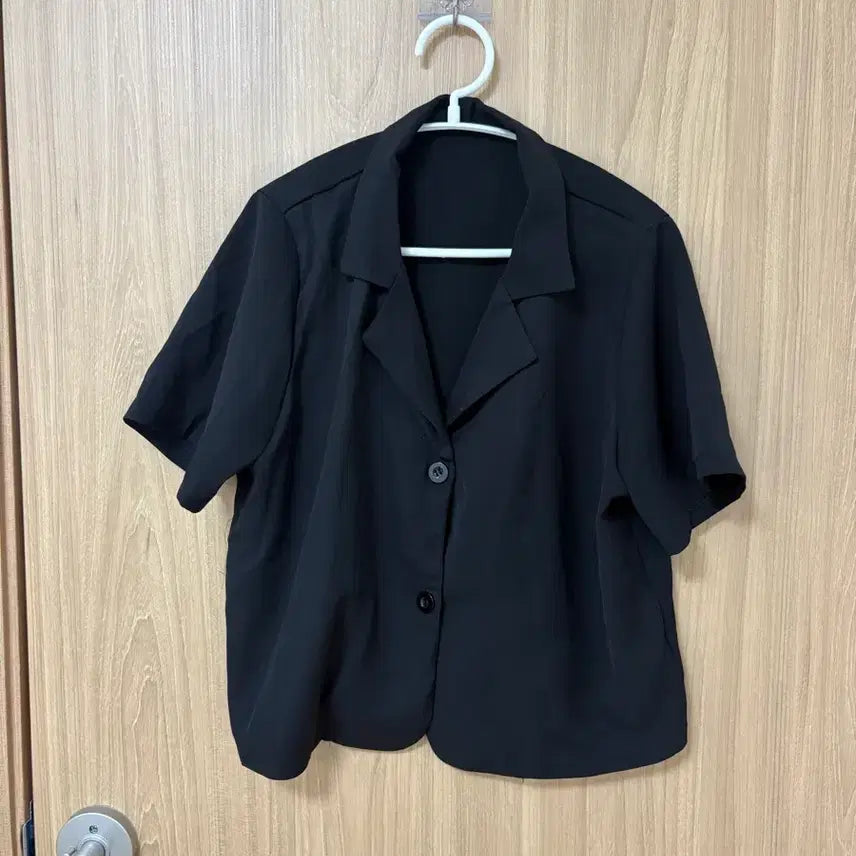 [BUNJANG] Black Cropped Shirt / 블랙크롭남방