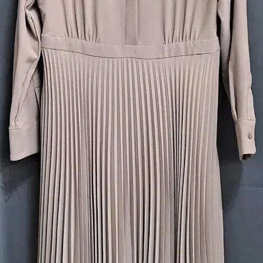 [SOLD OUT] 셀럽샵 플리츠 롱 원피스 베이지