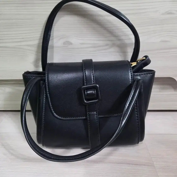 [BUNJANG] Black Belt Buckle Mini Tote Bag / 블랙 벨트 버클 미니 토트백