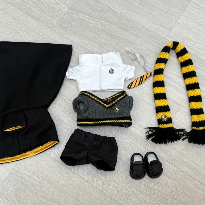 [BUNJANG] Harry Potter Hufflepuff Uniform Set for 15cm Dolls / 신발O)15cm 해리포터 인형옷 후플푸프 풀세트 15깅 솜인형