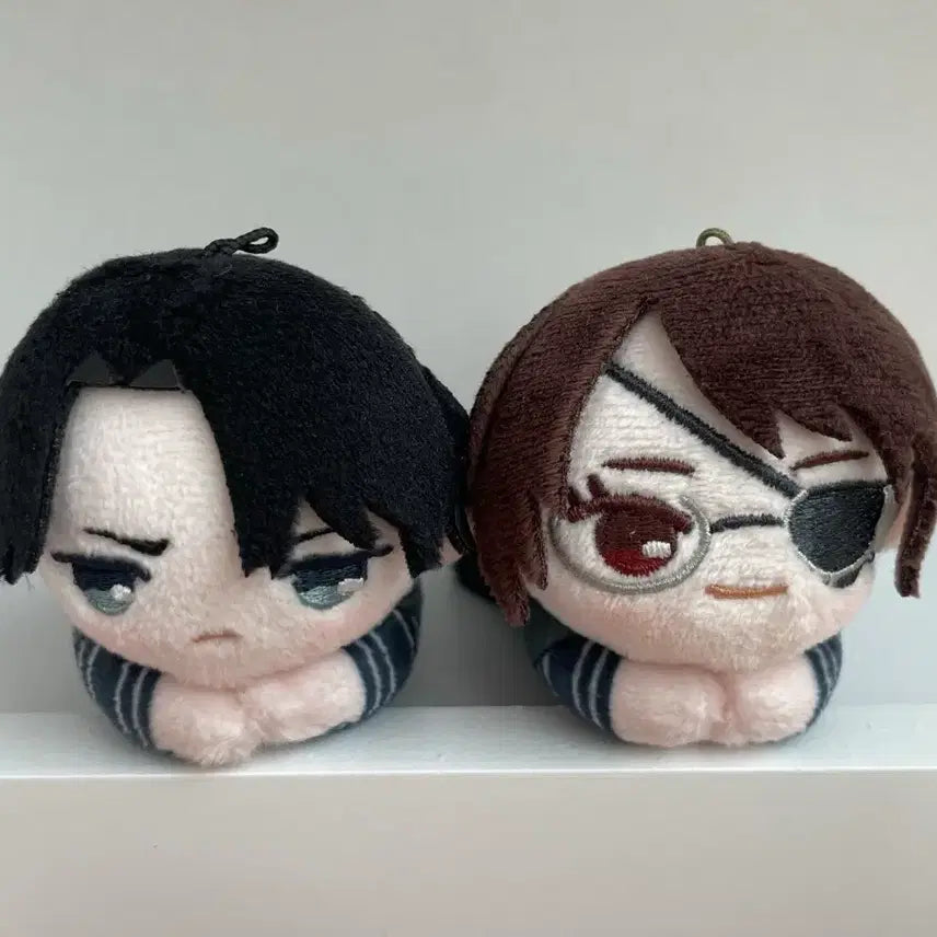 [BUNJANG] Attack on Titan Levi &amp; Hange Hug Character Plush Set / 일괄) 진격의거인 리바이 한지 허그캬라 인형 집게 누이