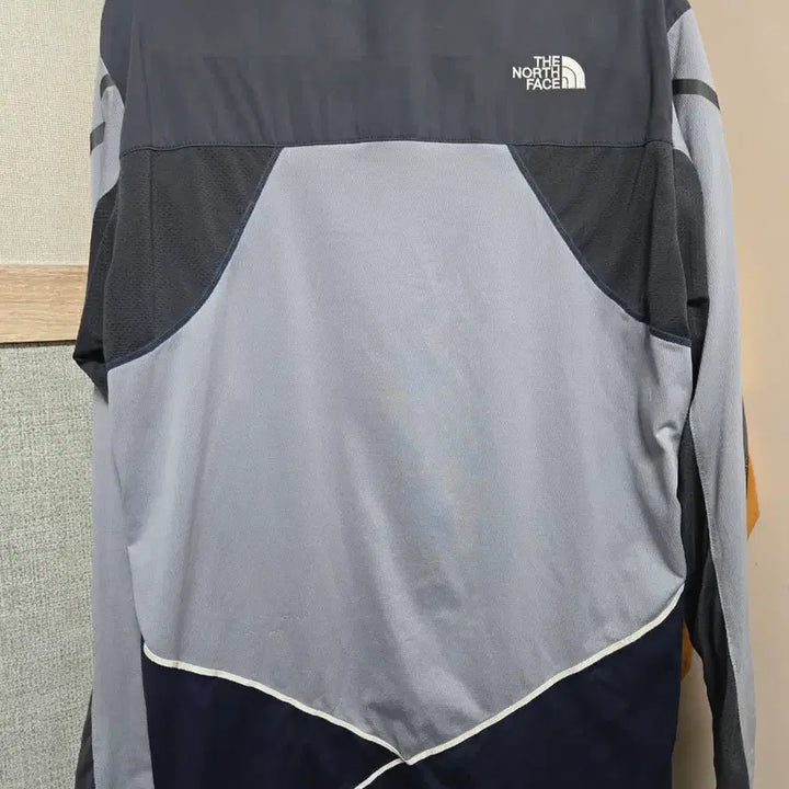 [BUNJANG] The North Face Long Sleeve Zip-Up T-Shirt Grey/Navy / 노스페이스 긴팔 집업 티셔츠 그레이 네이비