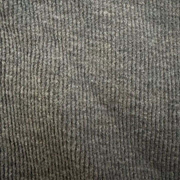 [BUNJANG] GGIO2 Blue Henley Neck Long Sleeve T-Shirt / GGIO2 블루 헨리넥 긴팔티셔츠 두께감 있어요