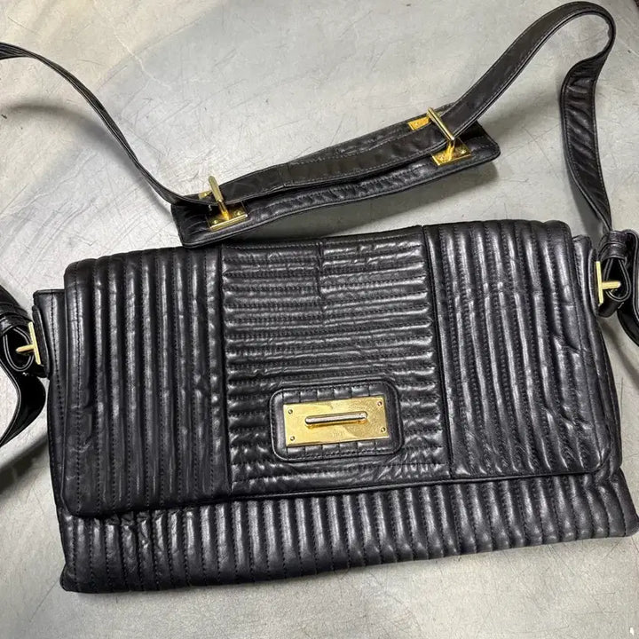 [BUNJANG] Time Leather Crossbody Bag / 타임 크로스백