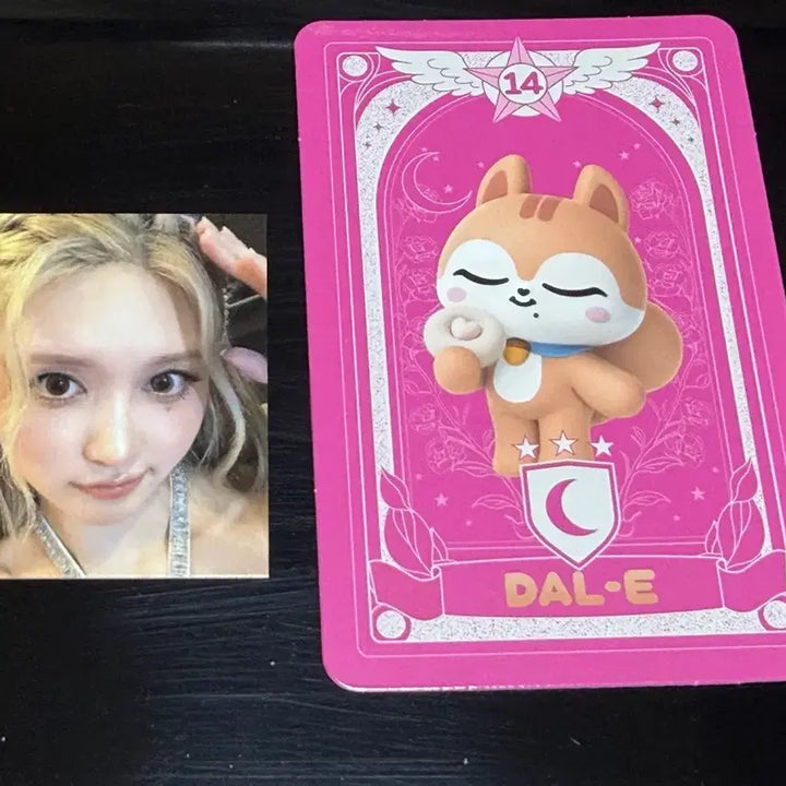 [BUNJANG] IVE Gaeul Krispy Kreme Doughnuts Mini Photocard / 크리스피크림도넛 아이브 가을 미니 포카