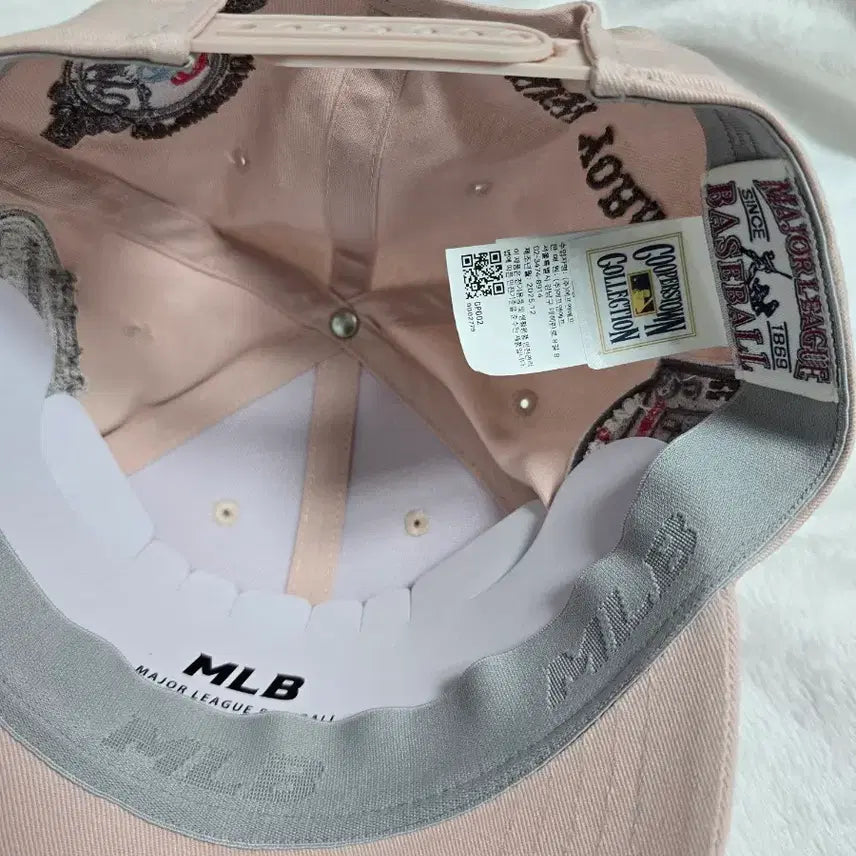 [BUNJANG] MLB Signature All Over Patch Structured Ball Cap / MLB 시그니처 올오버 패치 스트럭처 볼캡