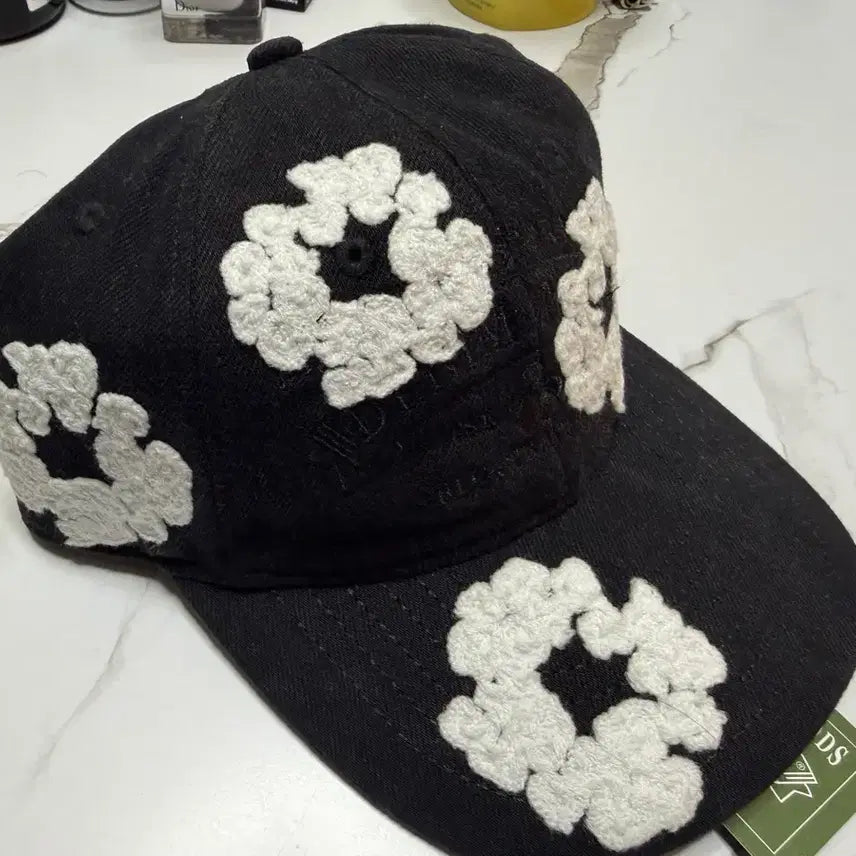 [BUNJANG] Denim Tears Cotton Wreath Cap Black Denim / 데님티어스 코튼리쓰 캡 블랙데님