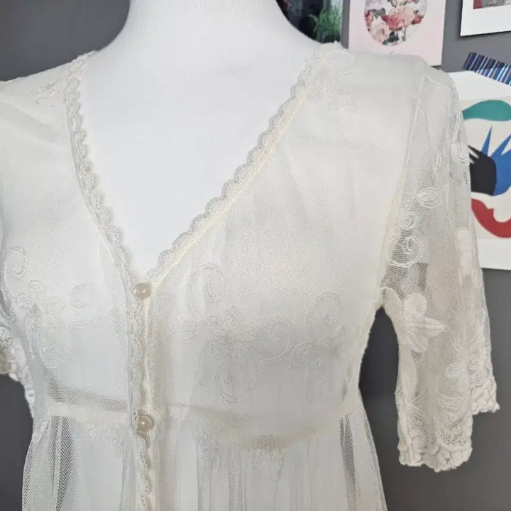 [BUNJANG] Ivory Flower Lace Robe Dress / 아이보리 플라워 레이스 원피스 로브