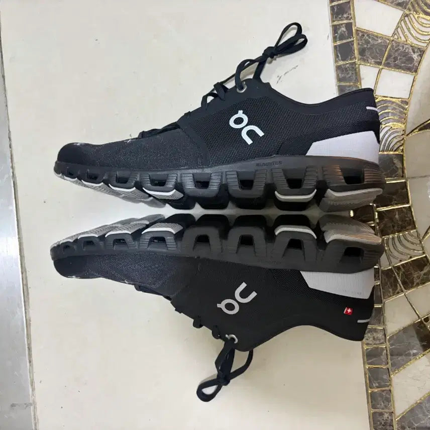 [BUNJANG] On Running Cloud X 3 Black Running Shoes / 온러닝 클라우드 X 3 블랙 295 판매