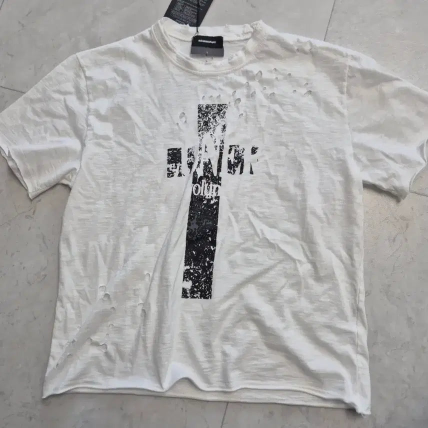 [BUNJANG] Roaringrad Cross Slub T-shirt White L / 로어링라드 크로스 데미지 슬럽 티셔츠 화이트 L
