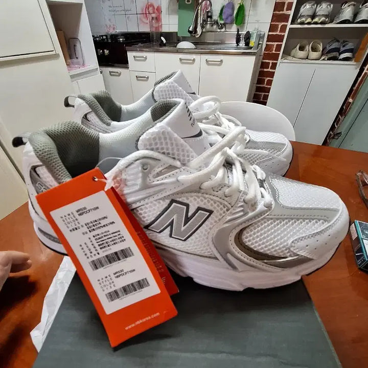 [BUNJANG] New Balance 530 White Running Shoes (275) / 뉴발란스 530 러닝화 흰색 운동화 275 새상품