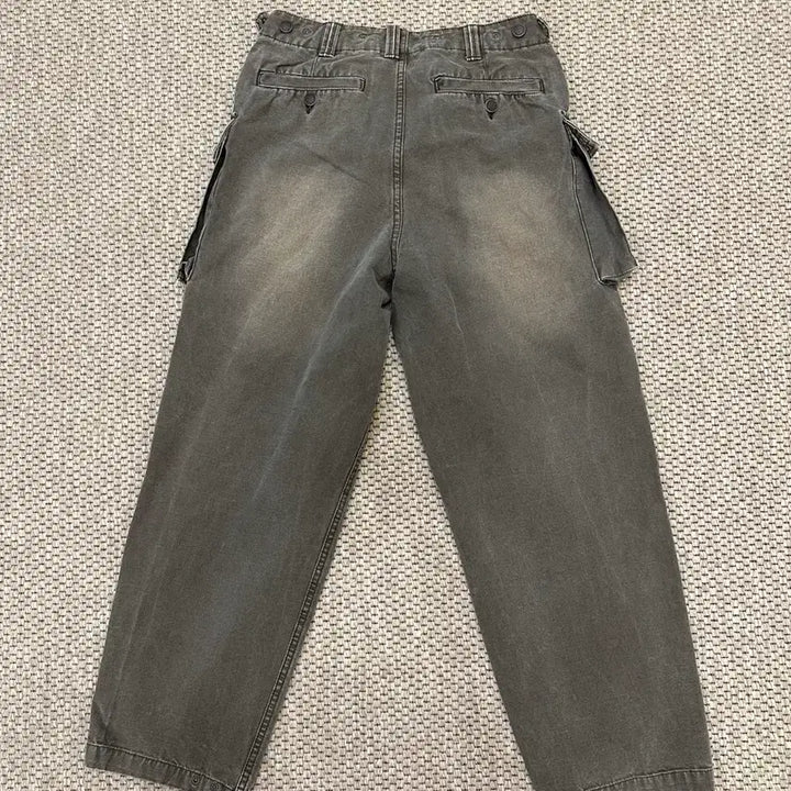 [BUNJANG] Kakhis Cargo Pants Size 1 / 카키스 카고 팬츠 (1)