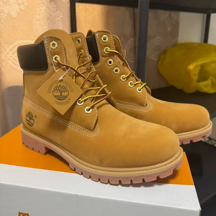 [BUNJANG] Timberland Premium 6-Inch Waterproof Boots Wheat Nubuck Wide 280mm / 팀버랜드 프리미엄 6인치 워터프루프 부츠 위트 누벅 - 와이드 280mm
